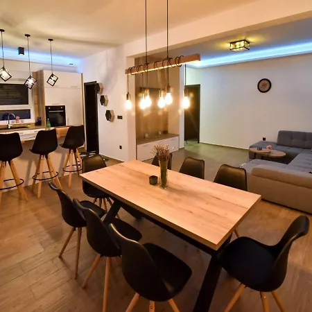 Seaview Villa Katharina 마슬레니차